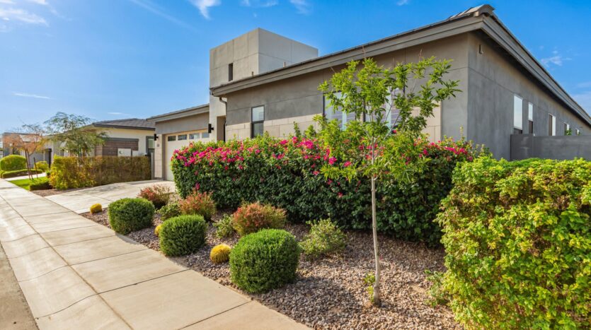 Luxury Single-Story Home in Caleda, Queen Creek