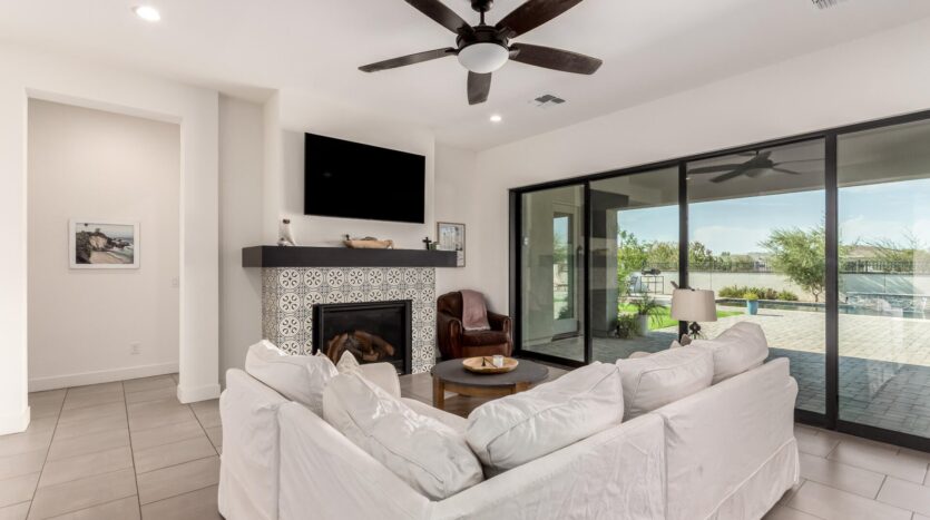 Luxury Single-Story Home in Caleda, Queen Creek